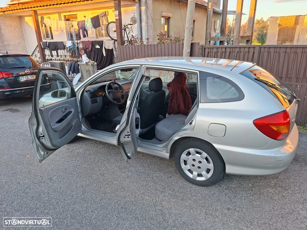 Kia Rio SW 1.3 LS - 7