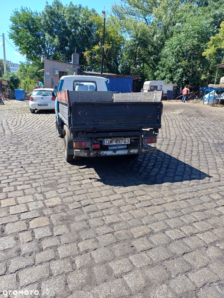 Mazda E 2200 - 9