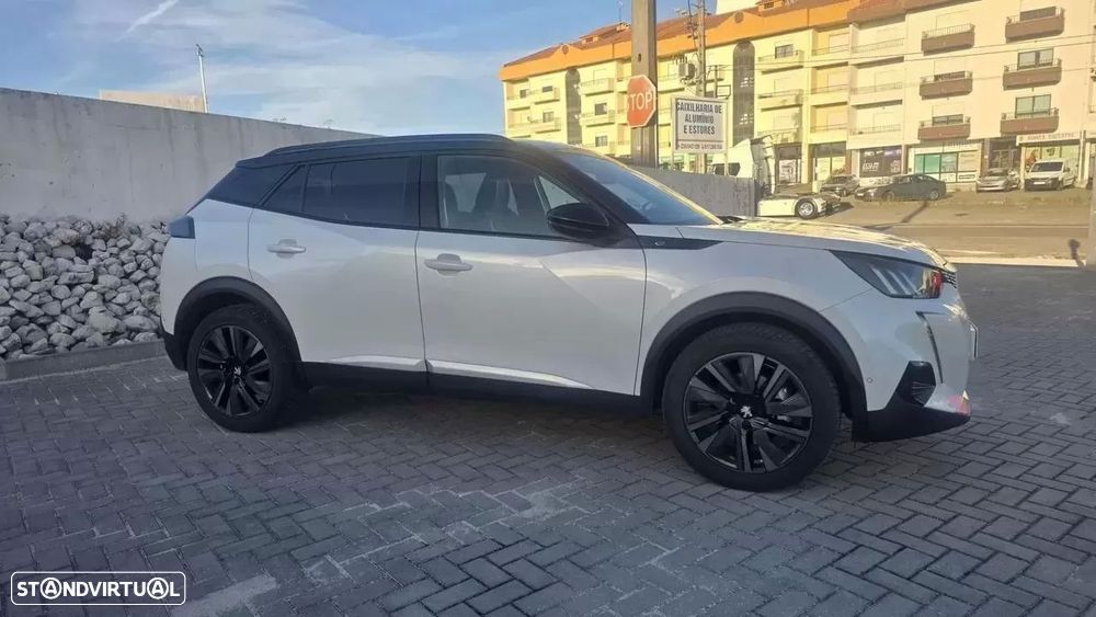 Peugeot e-2008 GT Pack - 11