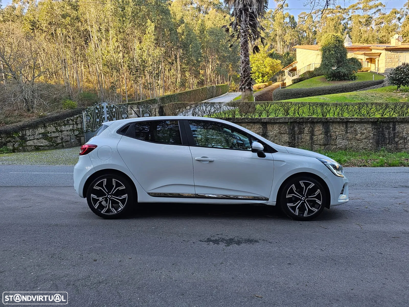 Renault Clio BLUE dCi 115 BUSINESS EDITION - 21
