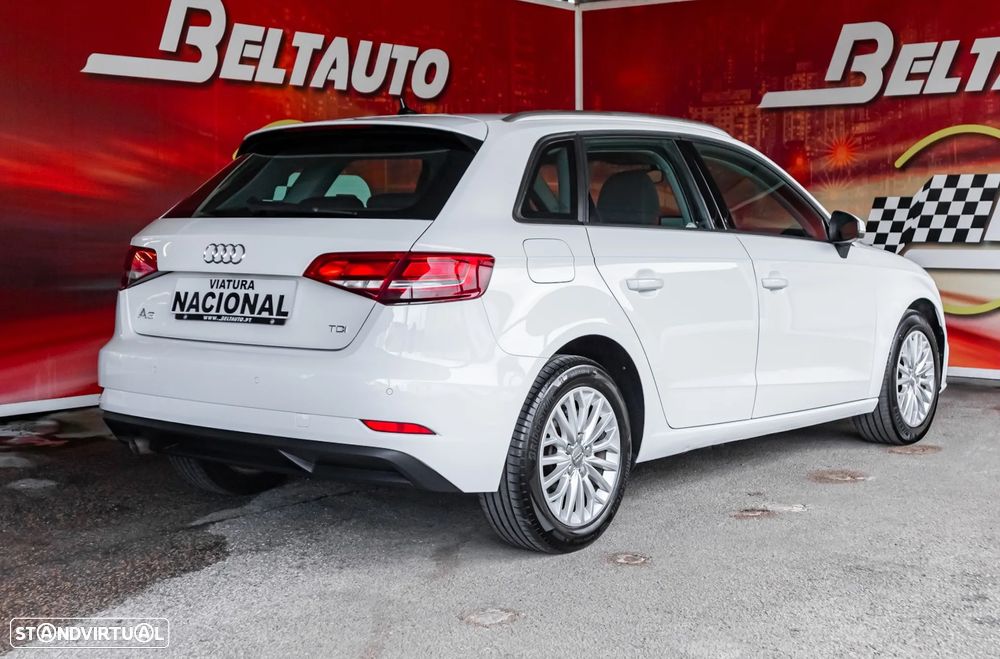 Audi A3 Sportback 1.6 TDI Sport S tronic - 5