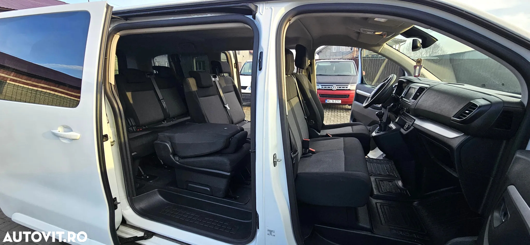 Toyota Proace 2,0-l-D-4D (5-Si.) Verso compact Team Deutschland - 6