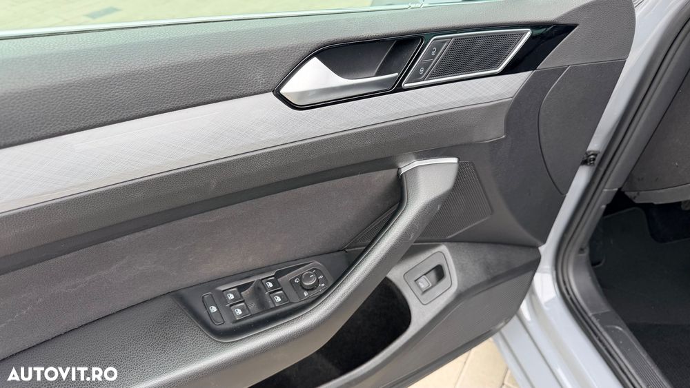 Volkswagen Passat 2.0 TDI SCR DSG Business - 10