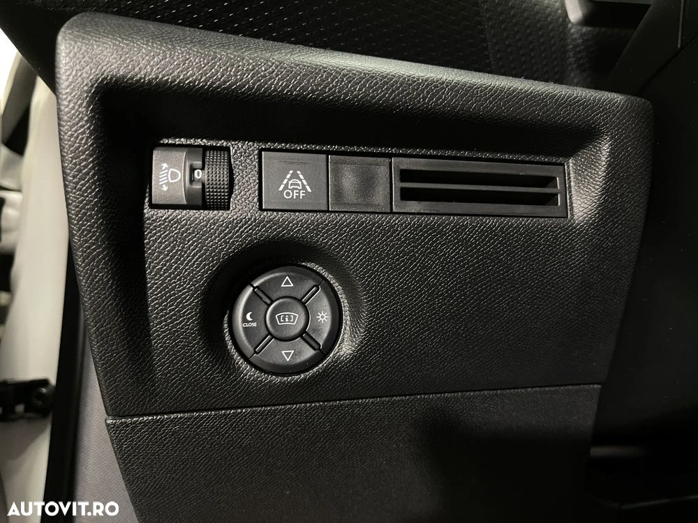 Citroën C4 BlueHDi 130 Stop&Start EAT8 FEEL PACK - 24
