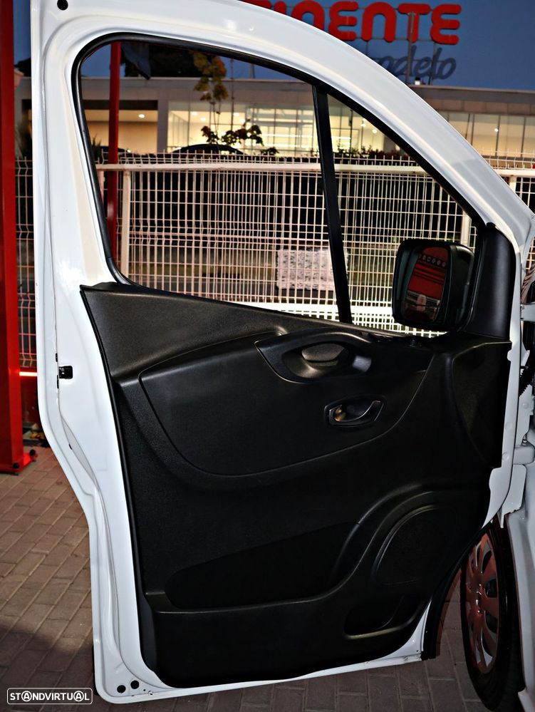 Renault Trafic 2.0 dCi L1H1 1.2T - 23