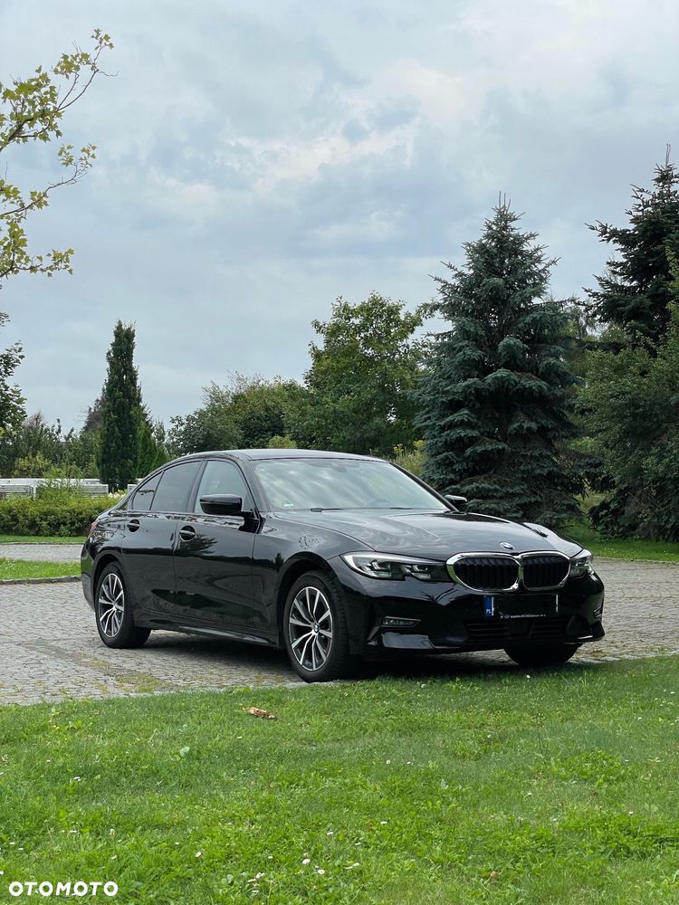 BMW Seria 3 320i xDrive Advantage - 1