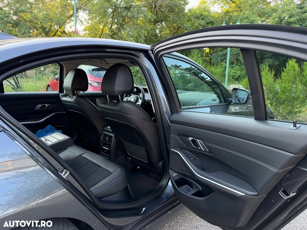 BMW Seria 3 330e Aut. Advantage - 20