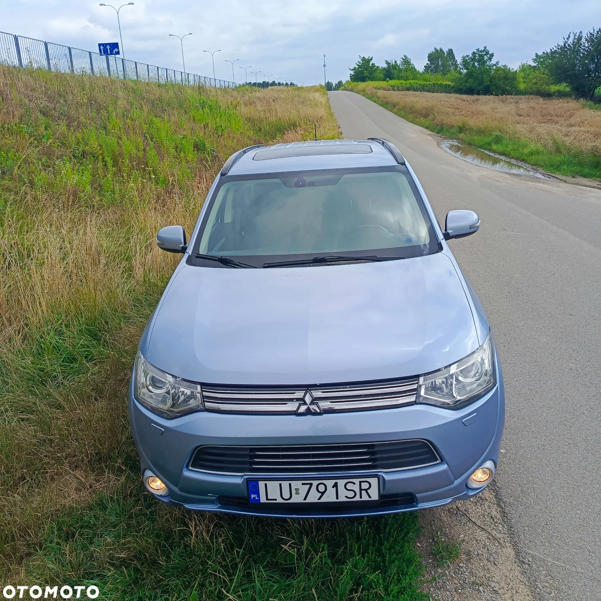 Mitsubishi Outlander PHEV Instyle NAVI + - 9