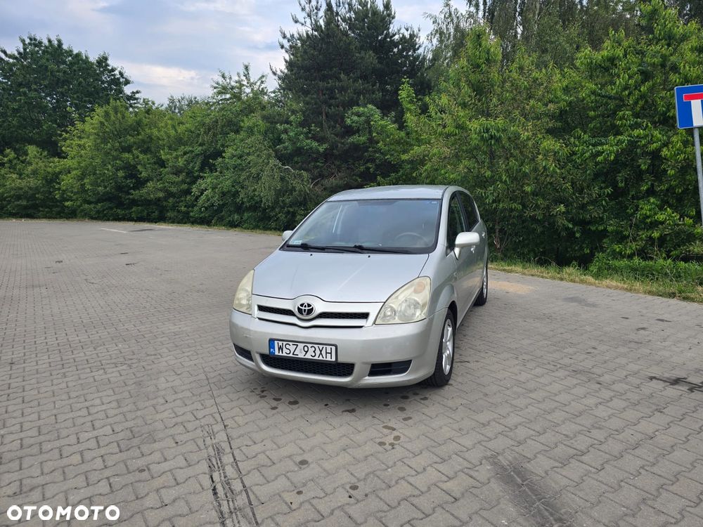 Toyota Corolla Verso - 2
