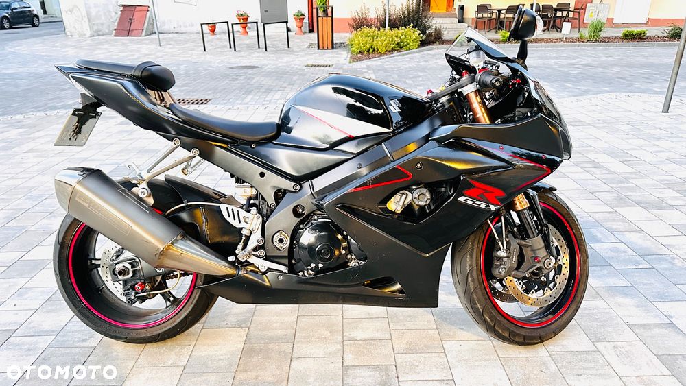 Suzuki GSX 1000 - 2