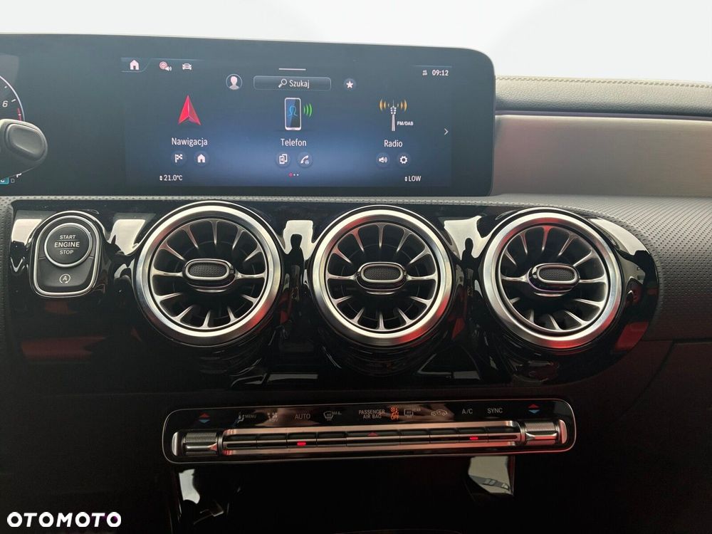 Mercedes-Benz CLA - 18
