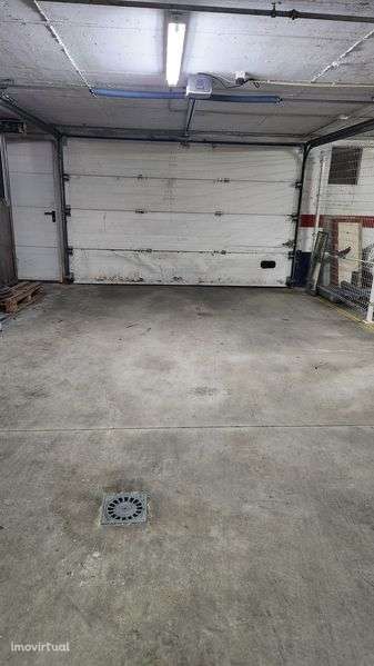 Lugar Garagem em Box/Arrecadação 13m² Oeiras - Grande imagem: 2/2