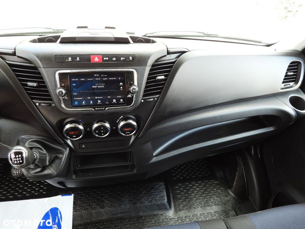 Iveco DAILY 35S18 PLANDEKA 10 PALET WEBASTO TEMPOMAT NAWIGACJA LEDY KLIMATYZACJA  180KM - 34