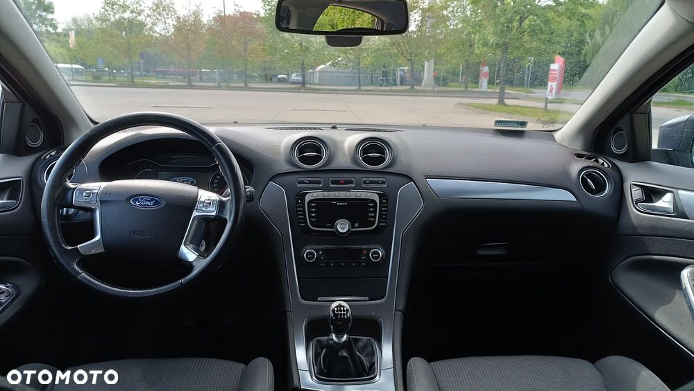 Ford Mondeo 2010 photo 3