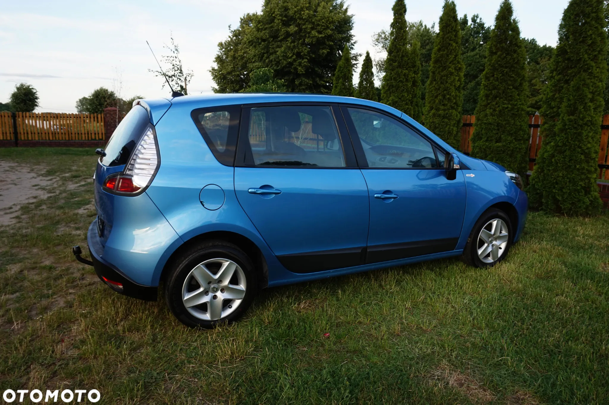 Renault Scenic 1.6 16V 110 TomTom Edition - 11