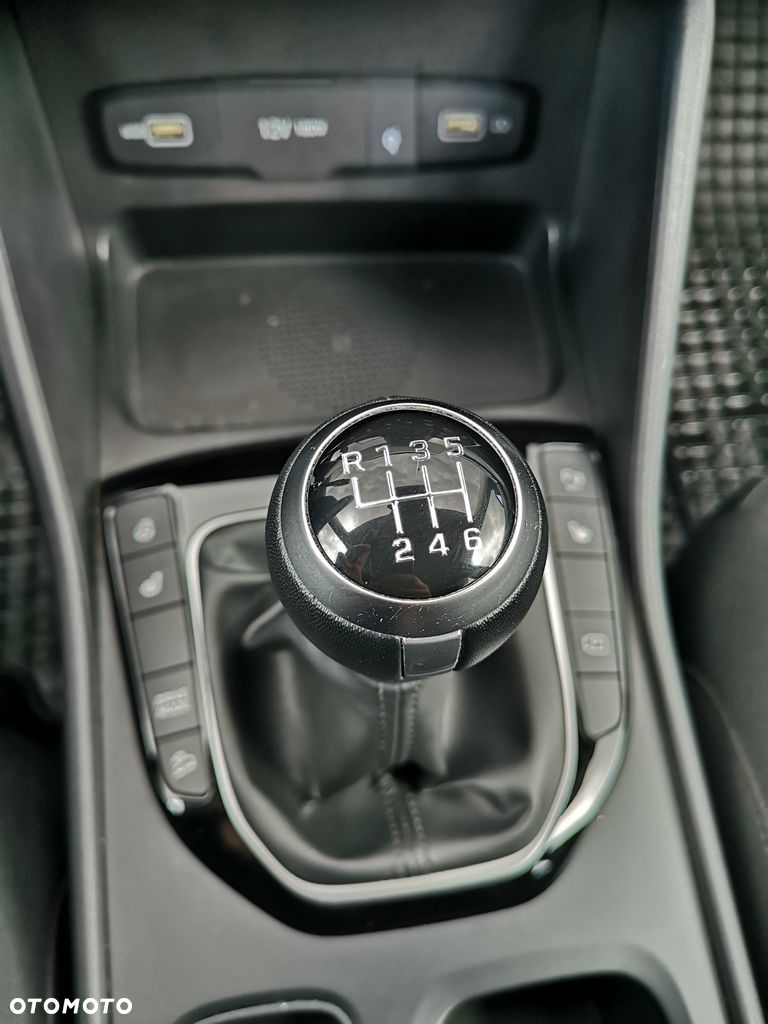 Hyundai Tucson 1.6 T-GDi Smart 2WD - 27