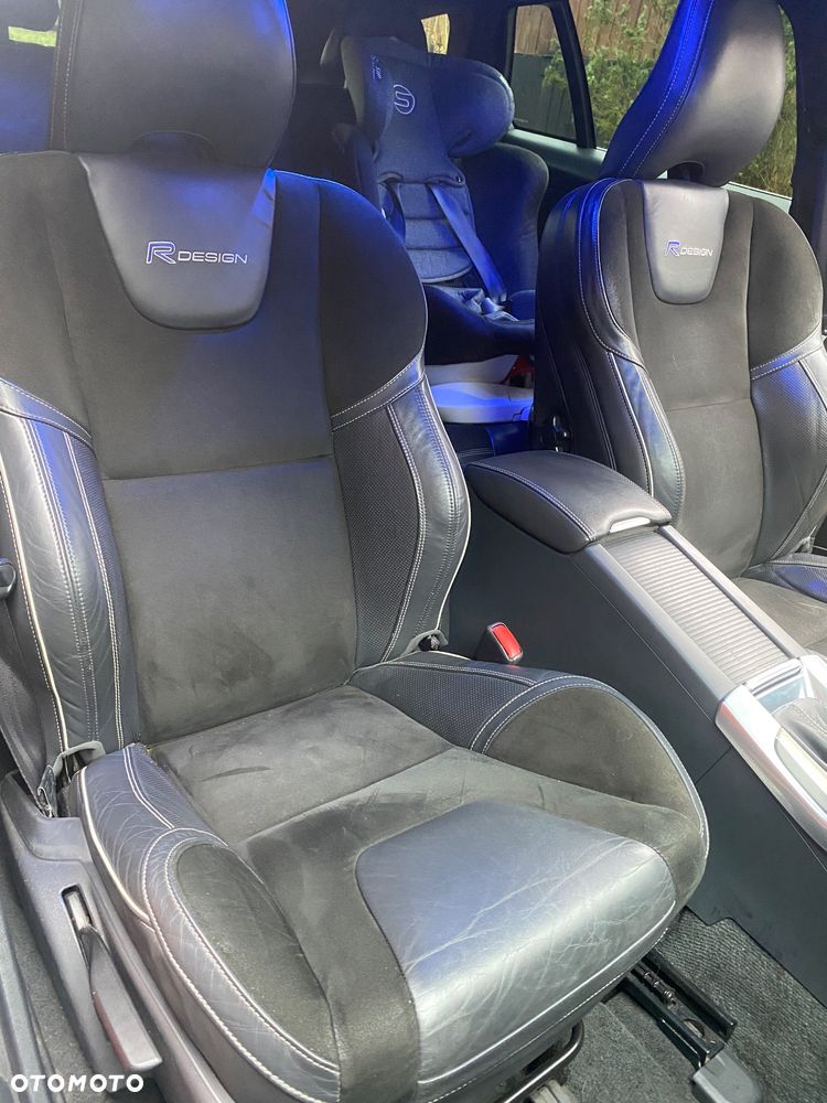 Volvo V60 D4 Geartronic Momentum - 21