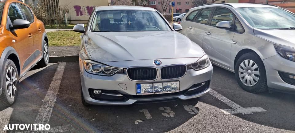 BMW Seria 3 320i Efficient Dynamics Edition Sport Line - 14