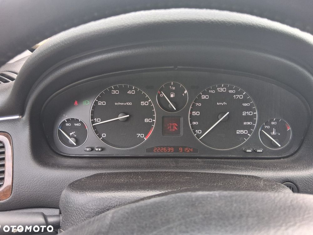 Peugeot 607 - 6
