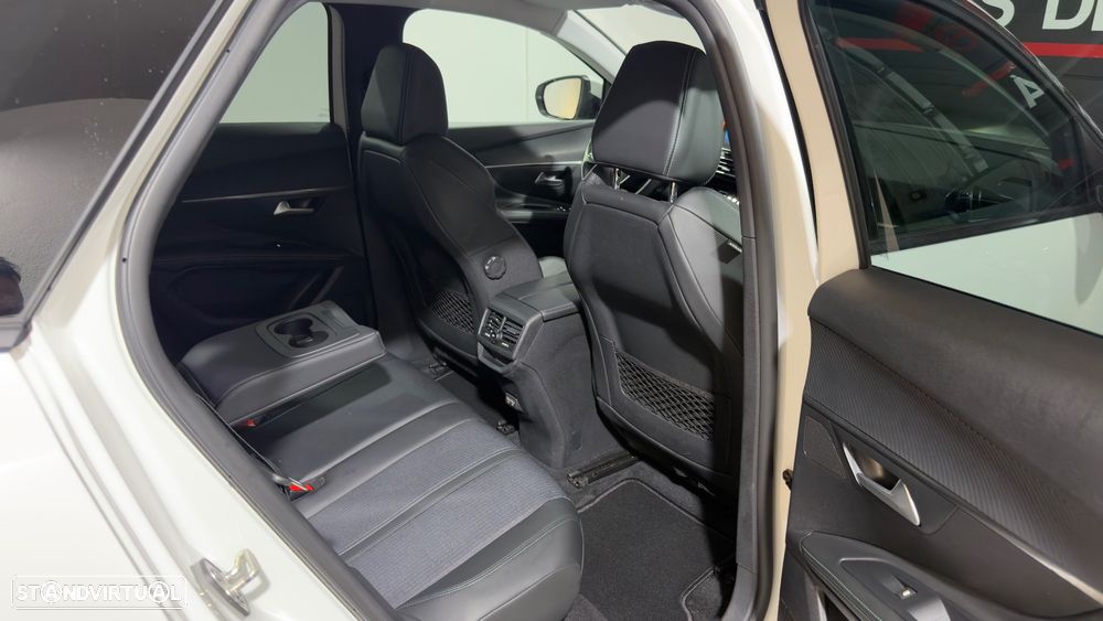 Peugeot 3008 1.2 PureTech Allure - 16