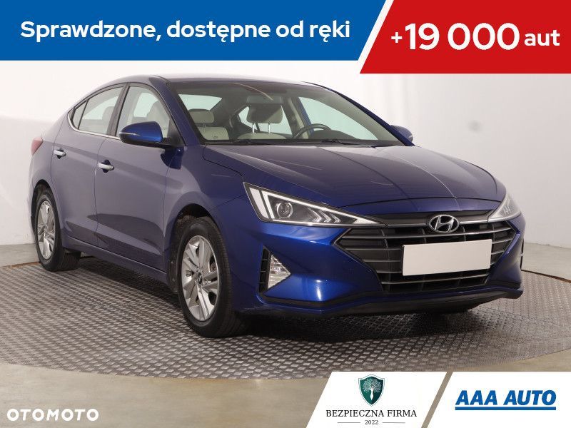 Hyundai Elantra - 2