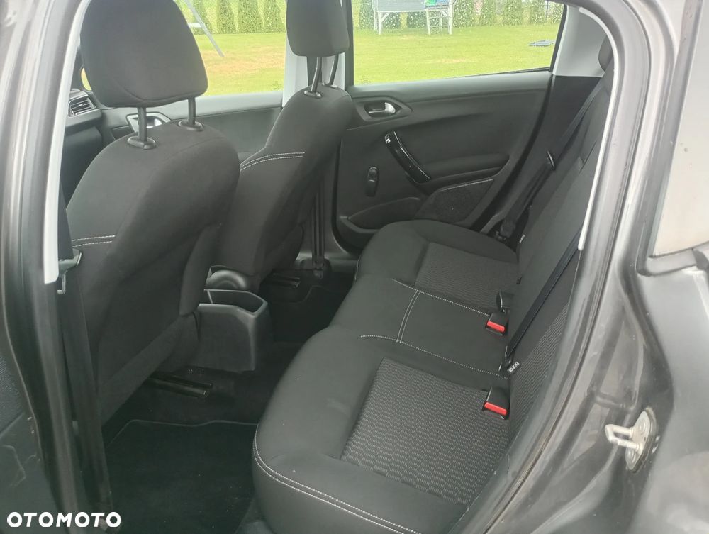 Peugeot 208 1.2 PureTech Active ETG5 - 31