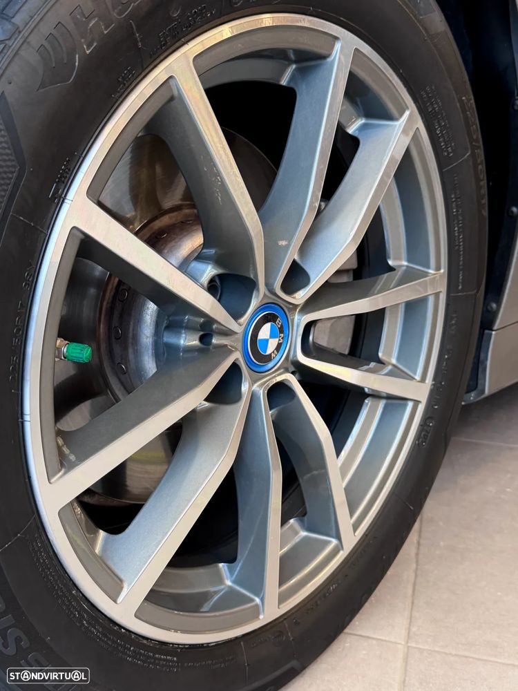 BMW 320 e Touring Corporate Edition Auto - 10