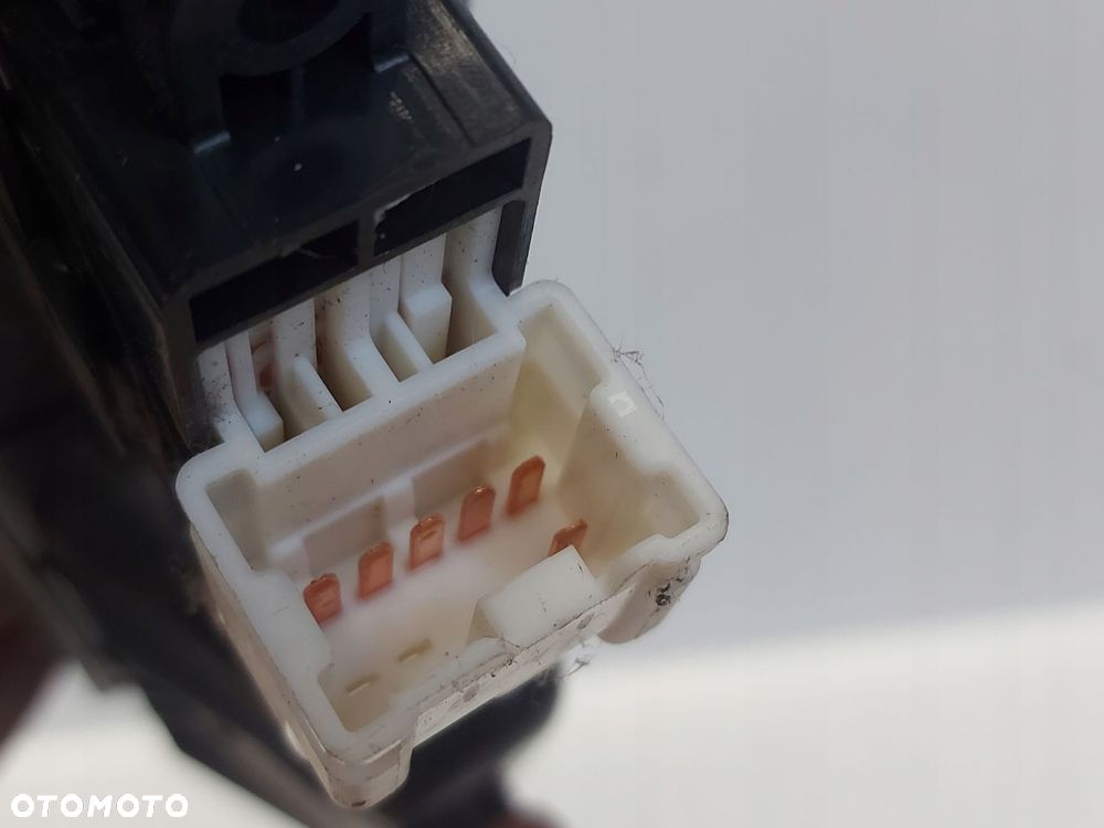 NISSAN PRIMERA P12 PRZEŁĄCZNIK SZYB PRAWY PANEL - 5