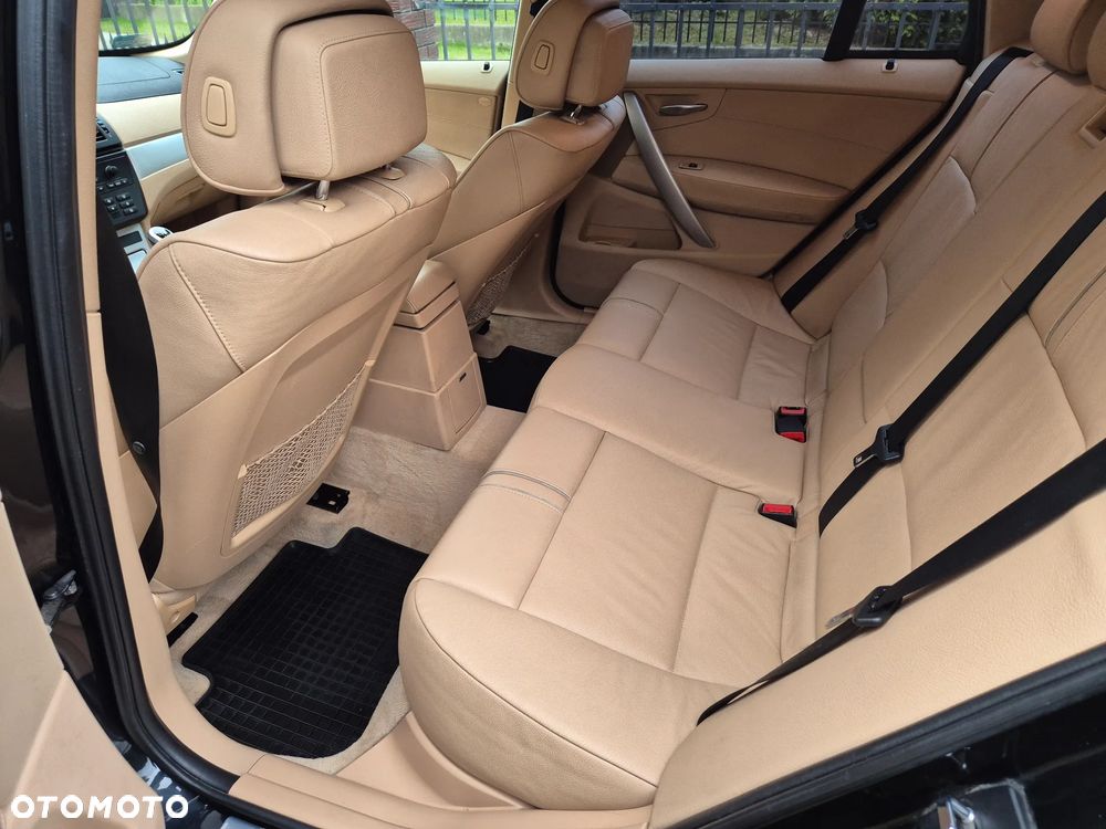 BMW X3 xDrive20d - 13