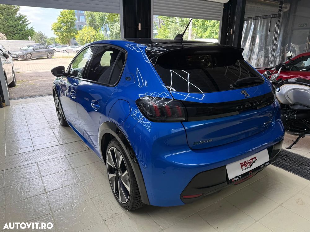 Peugeot 208 e-208 GT-Line - 4