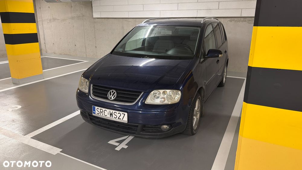 Volkswagen Touran 2.0 TDI Highline - 5
