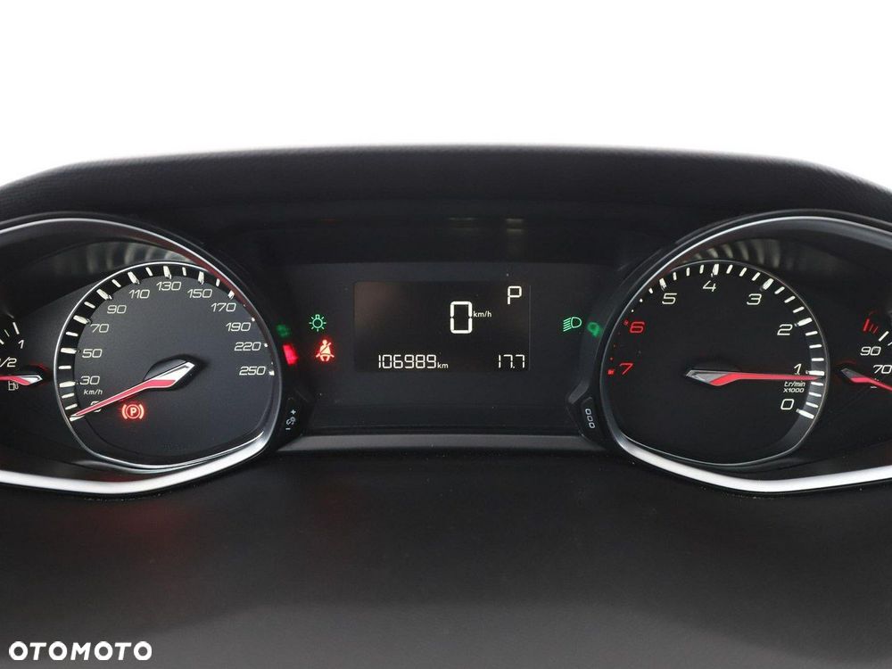 Peugeot 308 1.2 PureTech Allure S&S - 22