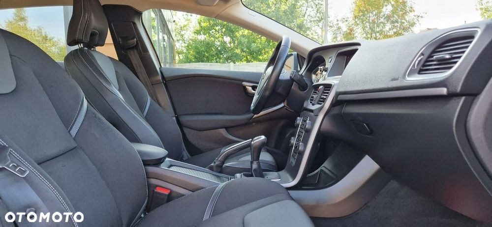 Volvo V40 - 32