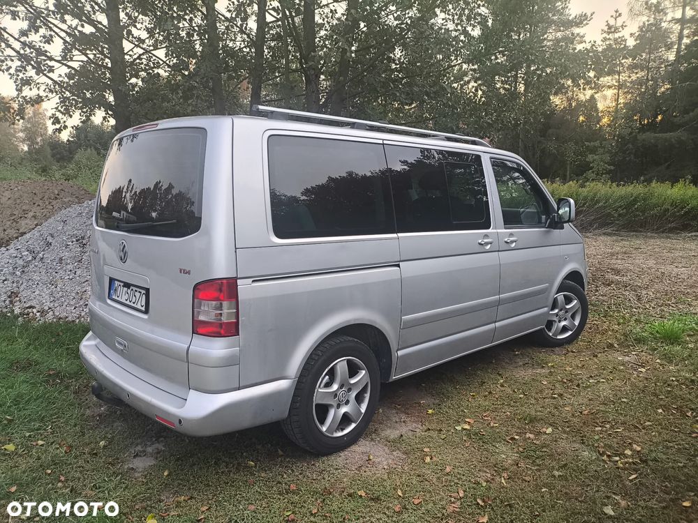Volkswagen Multivan - 19