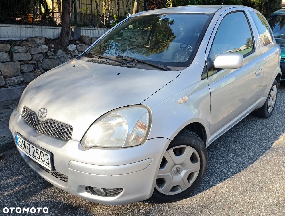 Toyota Yaris 1.3 VVT-i Sol - 1