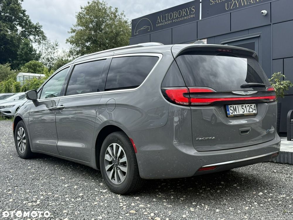 Chrysler Pacifica - 6