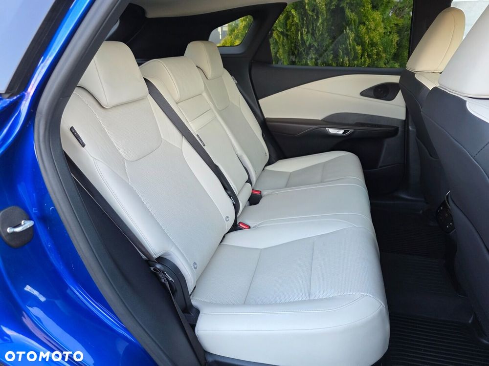 Lexus RX - 22