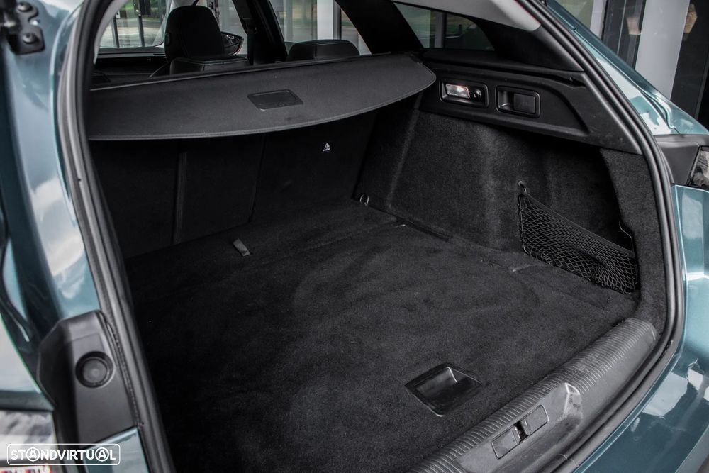 Peugeot 308 SW BlueHDi 130 EAT8 Allure - 28