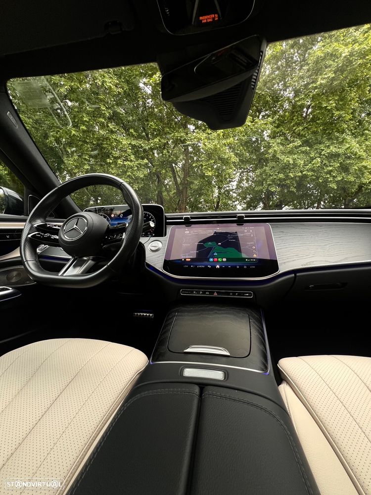 Mercedes-Benz E 300 de 4Matic 9G-TRONIC AMG Line - 15