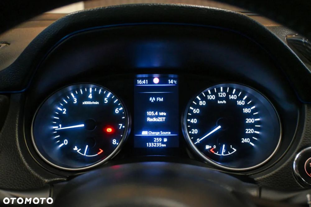 Nissan Qashqai 1.3 DIG-T N-CONNECTA - 17