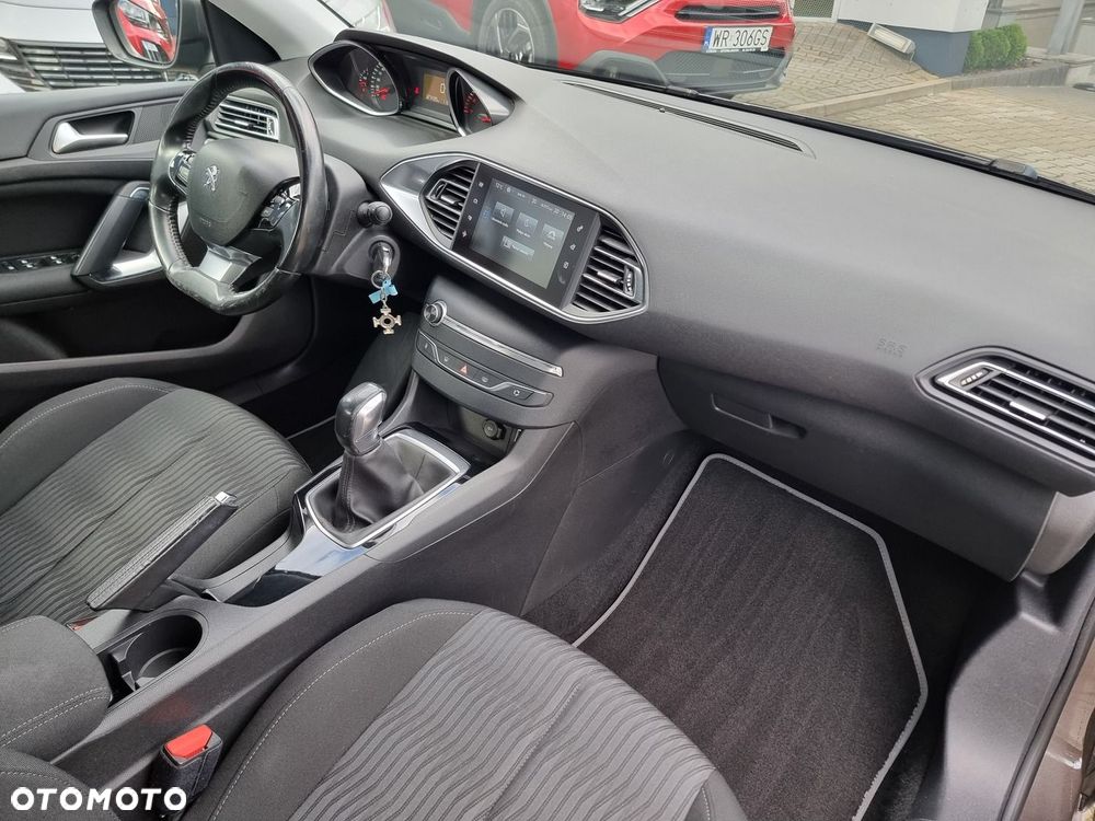 Peugeot 308 1.2 PureTech Active S&S - 16