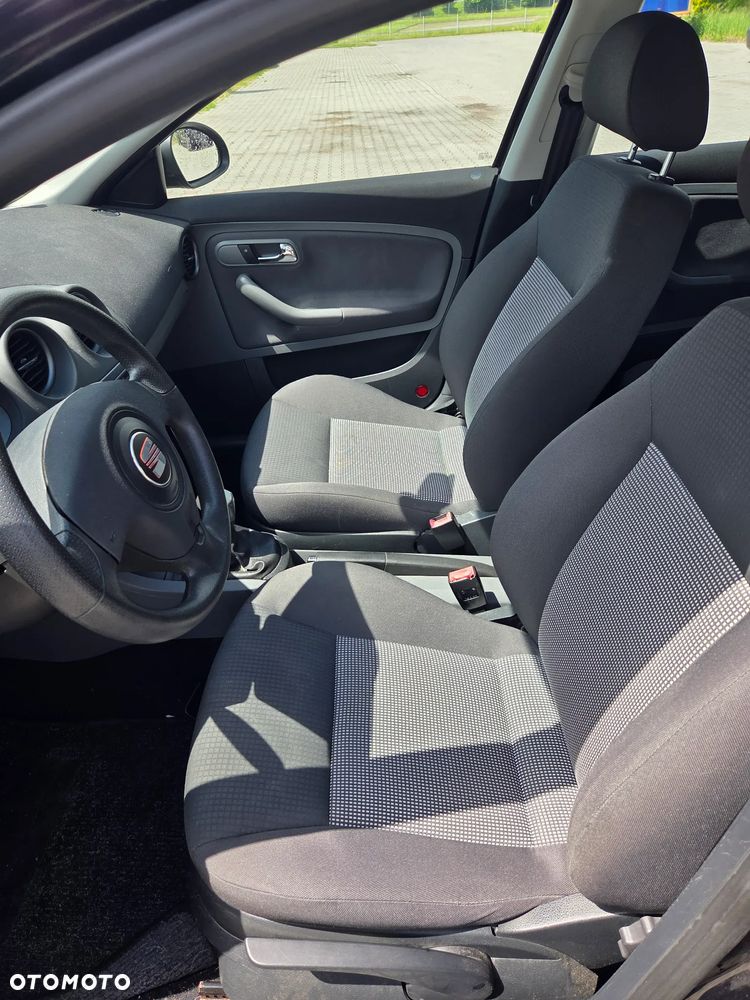 Seat Ibiza 1.4 16V Sport Edition - 8
