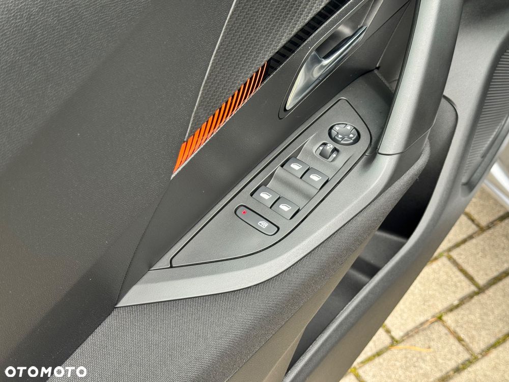 Peugeot 2008 PureTech 130 EAT8 Active Pack - 18
