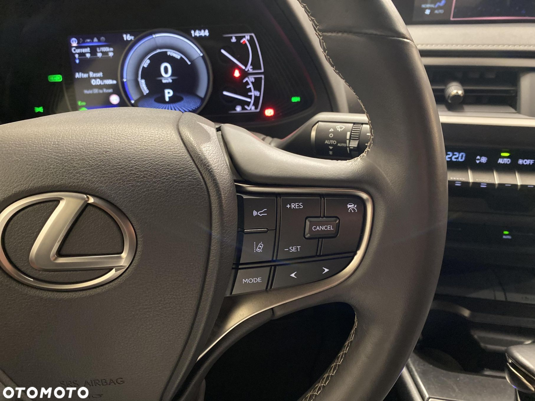 Lexus UX 250h GPF F Impression 2WD - 16