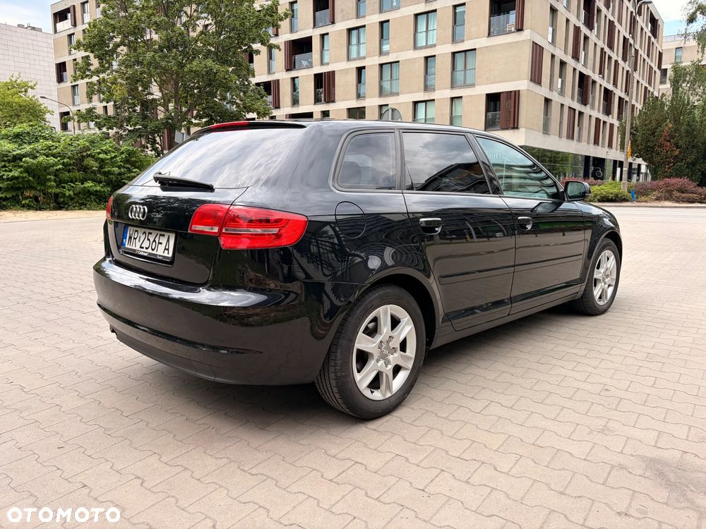 Audi A3 Sportback 2.0 TDI DPF Ambiente - 7