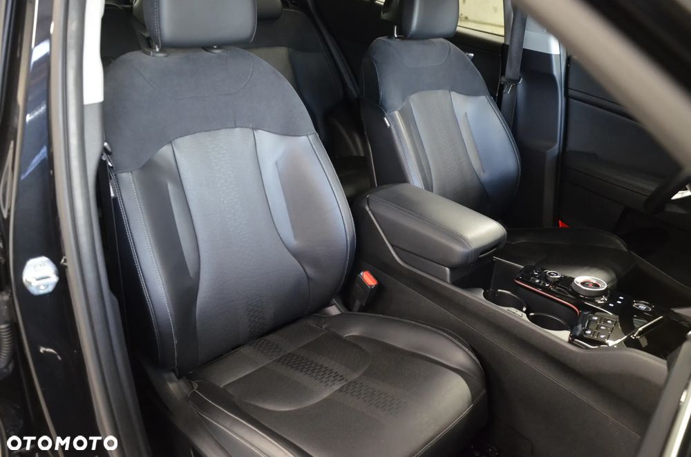 Kia Sportage 1.6 T-GDI MHEV Business Line 4WD DCT - 24