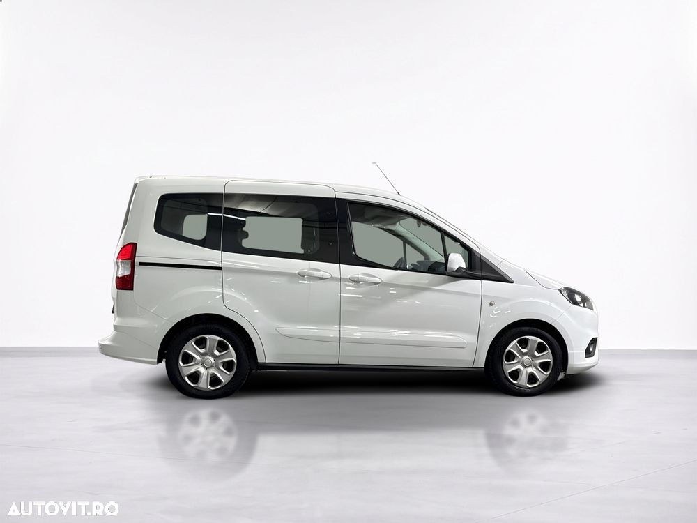 Ford TOURNEO - 7