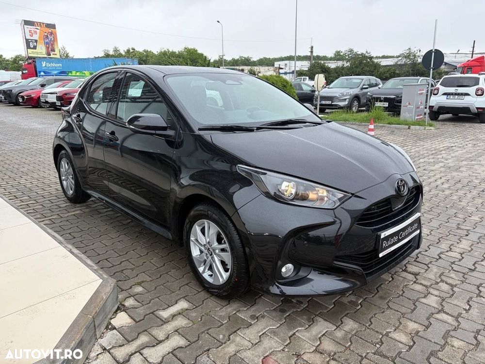 Toyota Yaris 1.5 VVT-i HSD Active - 8