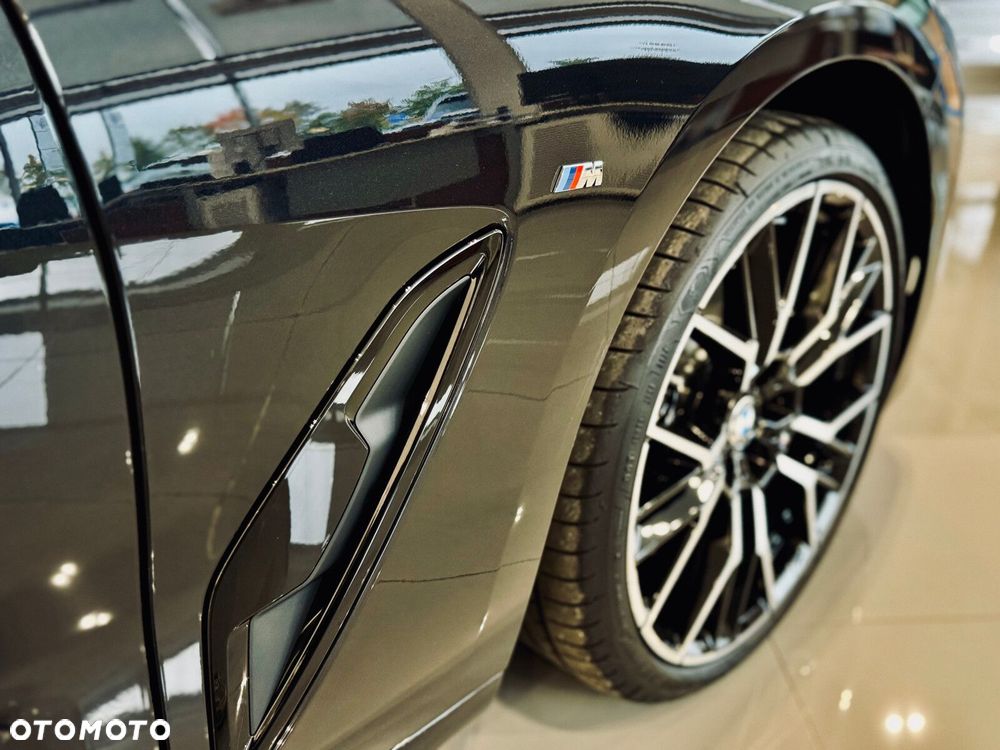 BMW Seria 8 - 17