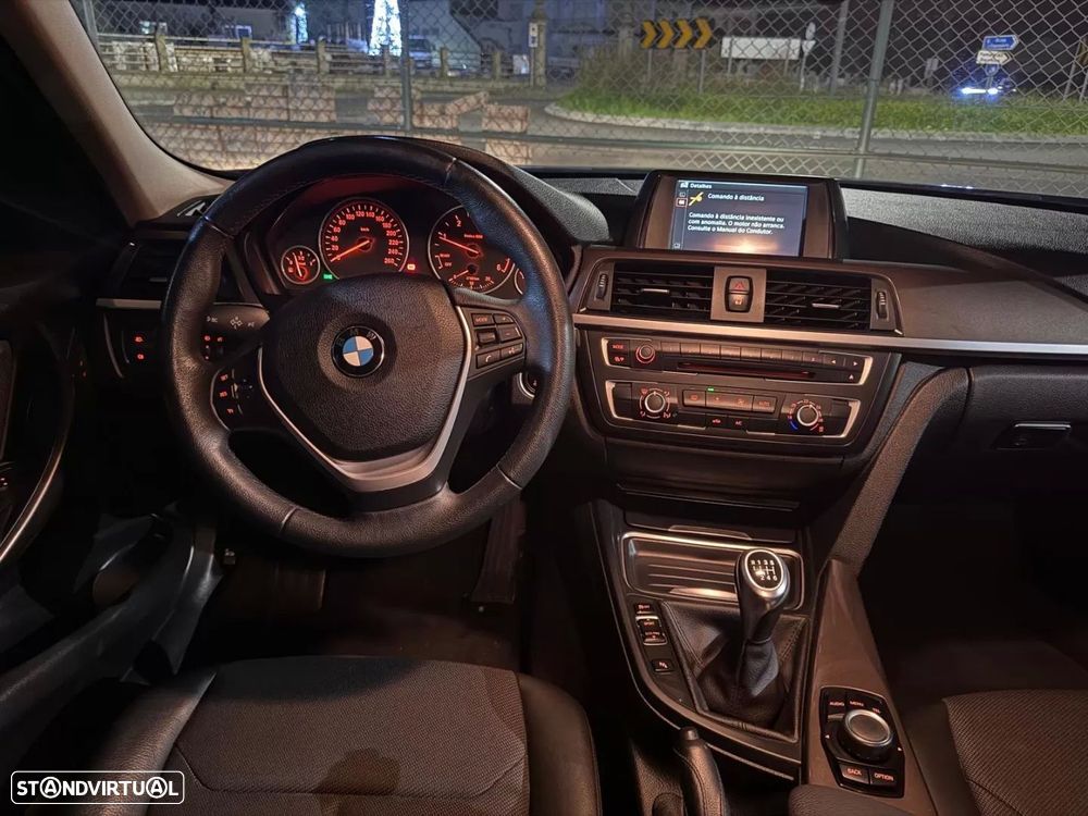 BMW 320 d Touring EfficientDynamics Line Sport - 12